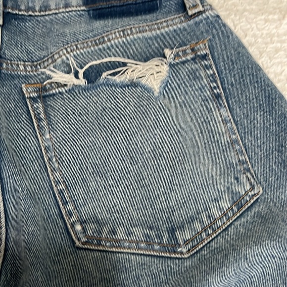 Abercrombie High Rise Mom Jeans - Picture 8 of 9